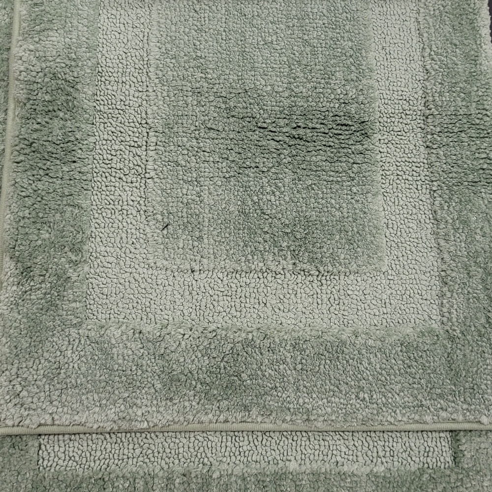 15pc Shower Curtain & Bathroom Accessory Set, Green & White - Picture 6 of 13